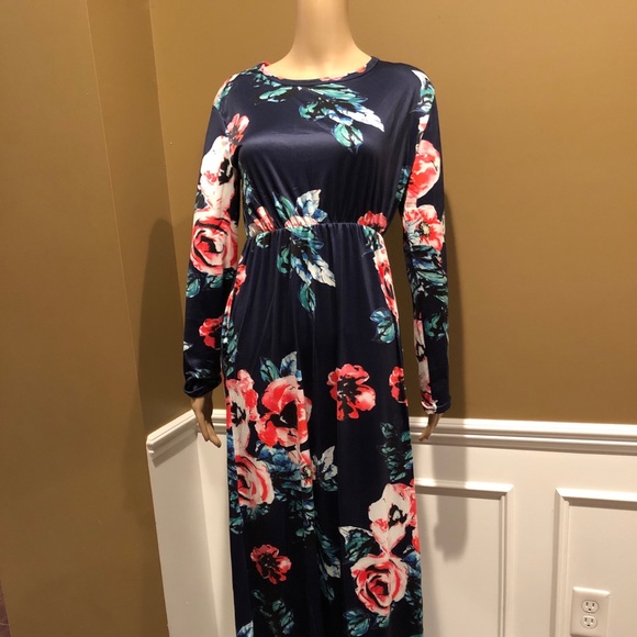 TODAY ONLY Price Drop! Long Sleeve Floral Dress - Picture 5 of 8